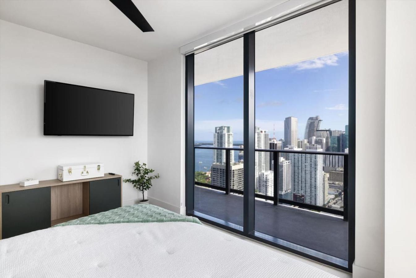 Ferienhaus 4305 High Floor With And Marina Views *