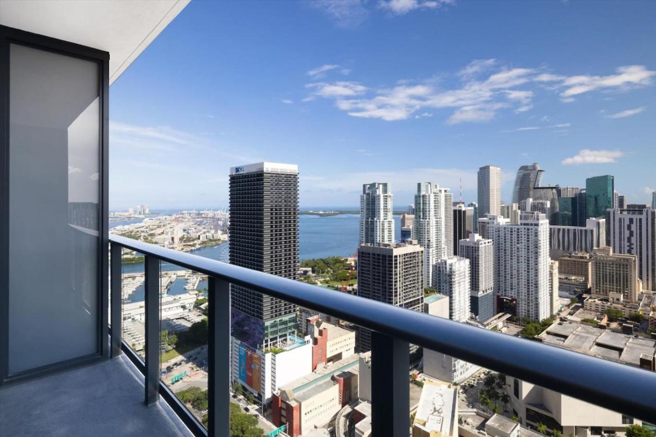 Ferienhaus 4305 High Floor With And Marina Views Miami
